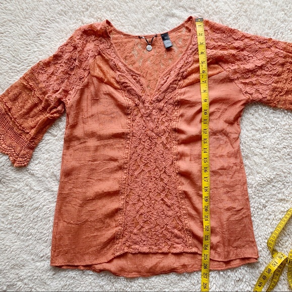 BKE Top with lace details - Picture 4 of 7